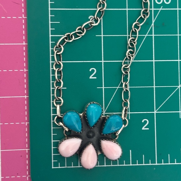 Turquoise pink conch southwestern sterling silver choker necklace - Picture 3 of 16
